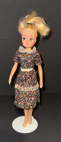 Pedigree sindy doll - doll, 1077