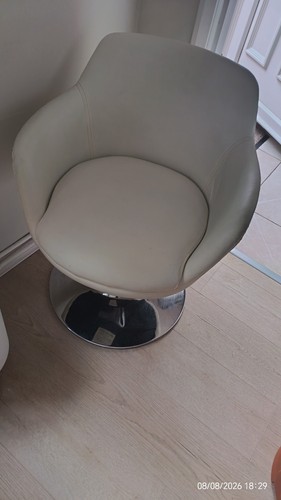 Swivel chair armchair silver