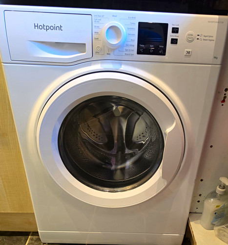 Hotpoint 9kg freestanding - hotpoint,