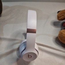 Beats Solo 4 Bluetooth