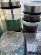 200 x blank media dvd-r dvd+r cd-r discs - new - sleeves included