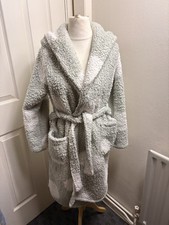 TU “Always Dreaming” Soft Fleece Hooded Dressing Gown – Size S