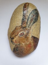 HAND PAINTED HARE BEACH PEBBLE , 14 CM X 8 CM