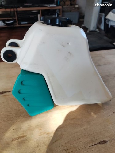 Yamaha cyan blue tank - pw,