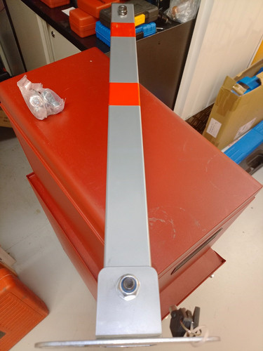 Folding locking parking post - locking,