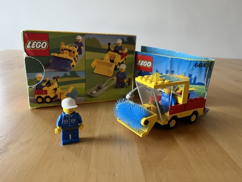Lego street sweeper set - sweeper,