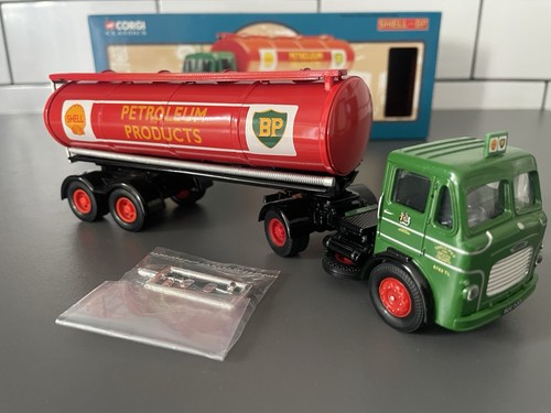 Corgi classics code 3 - 1:50,