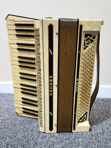 Hohner tango piano - iv,