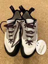 Evolv Elektralace climbing shoes