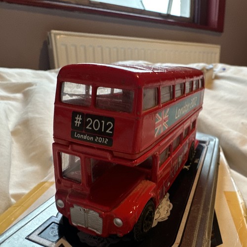 Corgi ty82319 scale - ty82319, 1:64