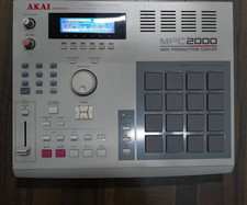AKAI MPC 2000 MIDI Production