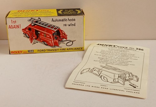 Dinky toys 286 ford - toys,