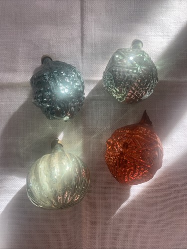 Green glass tree - green, baubles