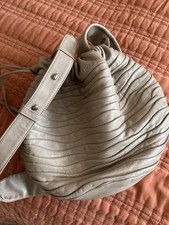 Lupo Barcelona Pleated Bucket