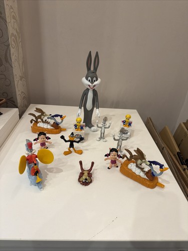Vintage looney tunes action - vintage,