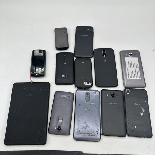 Damaged phone and tablet lot - damaged,