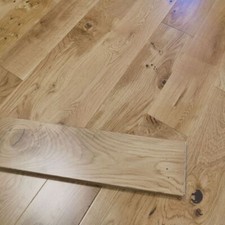 £39.99 Solid Oak Hardwood UV Lacquered Traditional Flooring 18 x 125 SAMPLE
