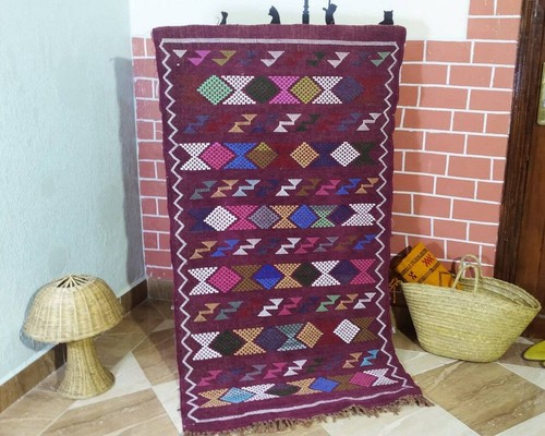 Hand woven moroccan rug 100 - rug,