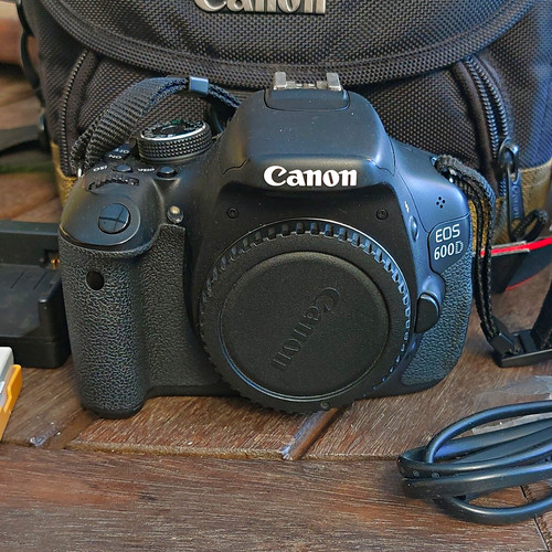 Canon eos 600d black - canon,