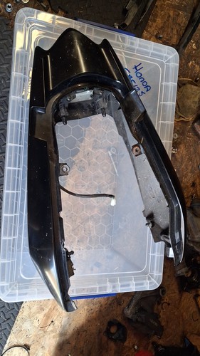 Honda cbf125 fairing - rear, seat