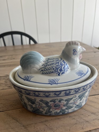 Lidded jar chicken ceramic - jar,
