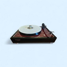 HYNEK Atelier – Custom Rega