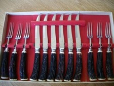 Vintage 12-Piece Steak Knife &