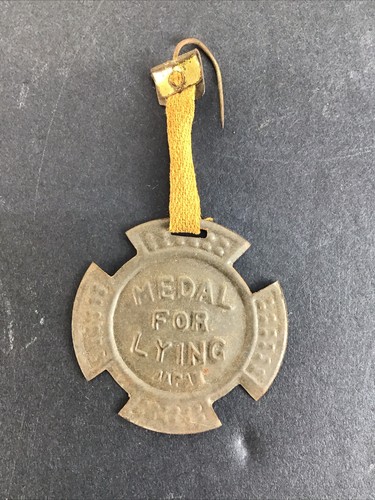 Vintage ww2 tin medal for - vintage,