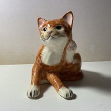 Babbacombe Pottery Cat Scratching Figurine