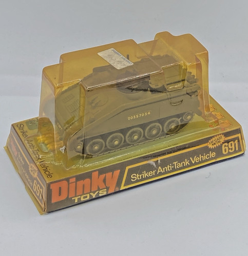 Dinky toys striker 691 boxed - toys,