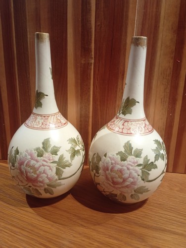 Pair antique royal doulton - pair,