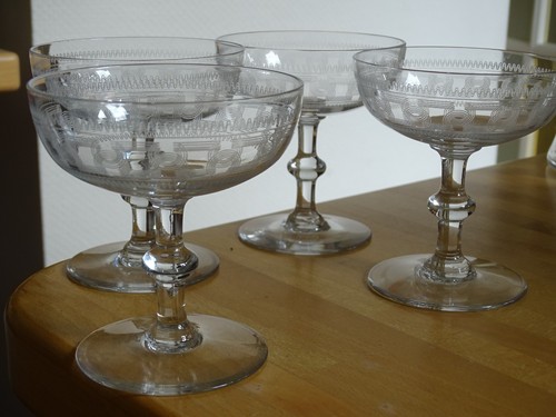 Baccarat antique champagne - antique,