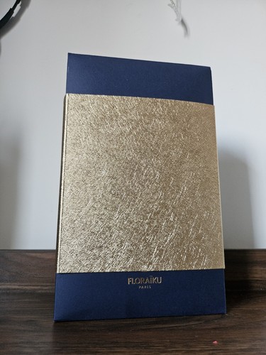 Floraiku gong eau - gong,