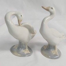 Lladro Odaisa Porcelain Swan Figurines Set of 2 - F31