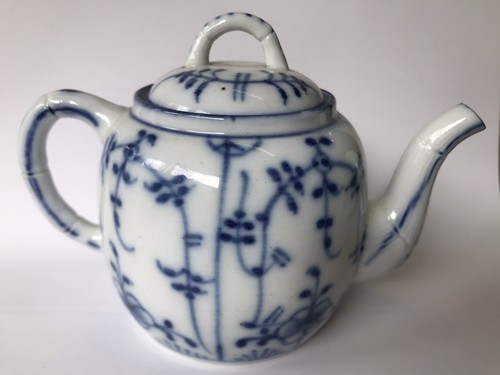 Antique chinese teapot - antique,