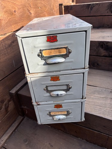 Vintage grey veteran - 3,