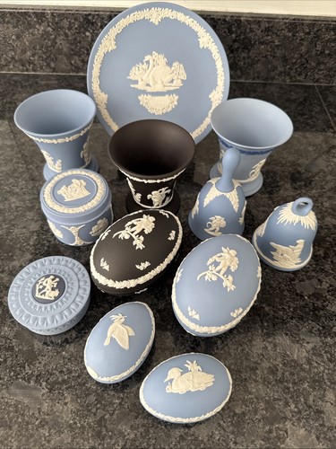 Wedgwood jasperware blue - wedgwood, black
