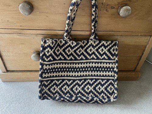 Jacquard aztec wave jute - jacquard,