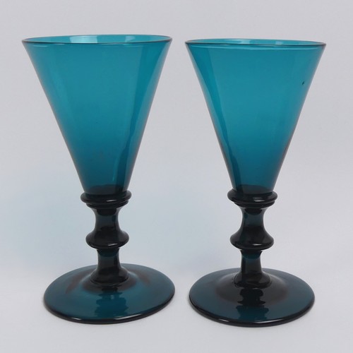 Pair bristol green - of,