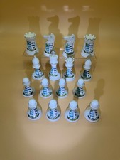 CRESTED CHINA 1/2 CHESS SET