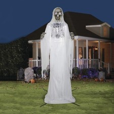 HUGE 12-FT. ANIMATRONIC