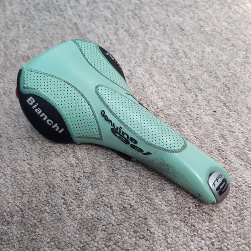 Rare bianchi celeste - celeste, selle
