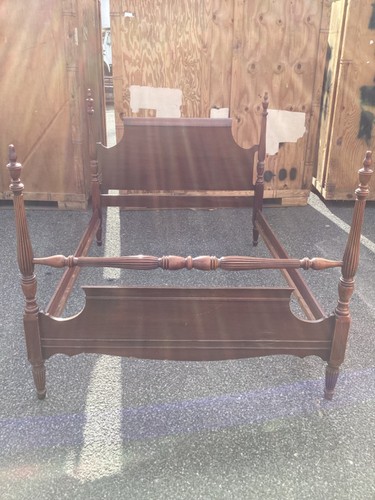 Vintage wooden full size - vintage,