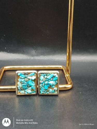 Gold tone cufflinks with - gold,