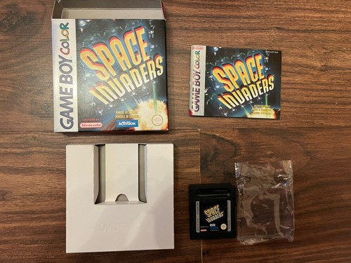 Space invaders nintendo - space,