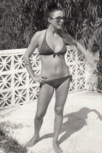 Joan collins 8 b - joan, 12"