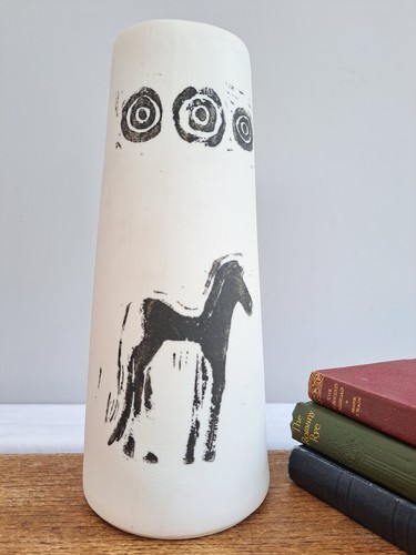 Studio pottery vase - vase, signed