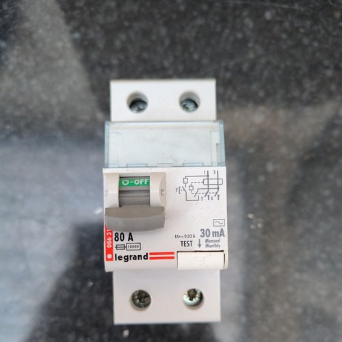 Legrand tenby amps double - legrand,