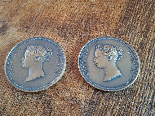 Bronze medallions victoria - 2, medallions.victoria