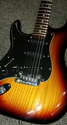 Legacy electric guitar - g&l,